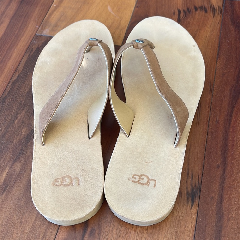 Ugg Sandals 9 - image 4
